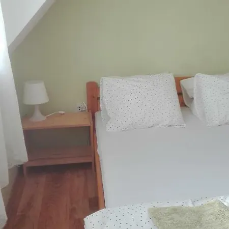 Apartamenty, Pokoje, Noclegi Pracownicze 