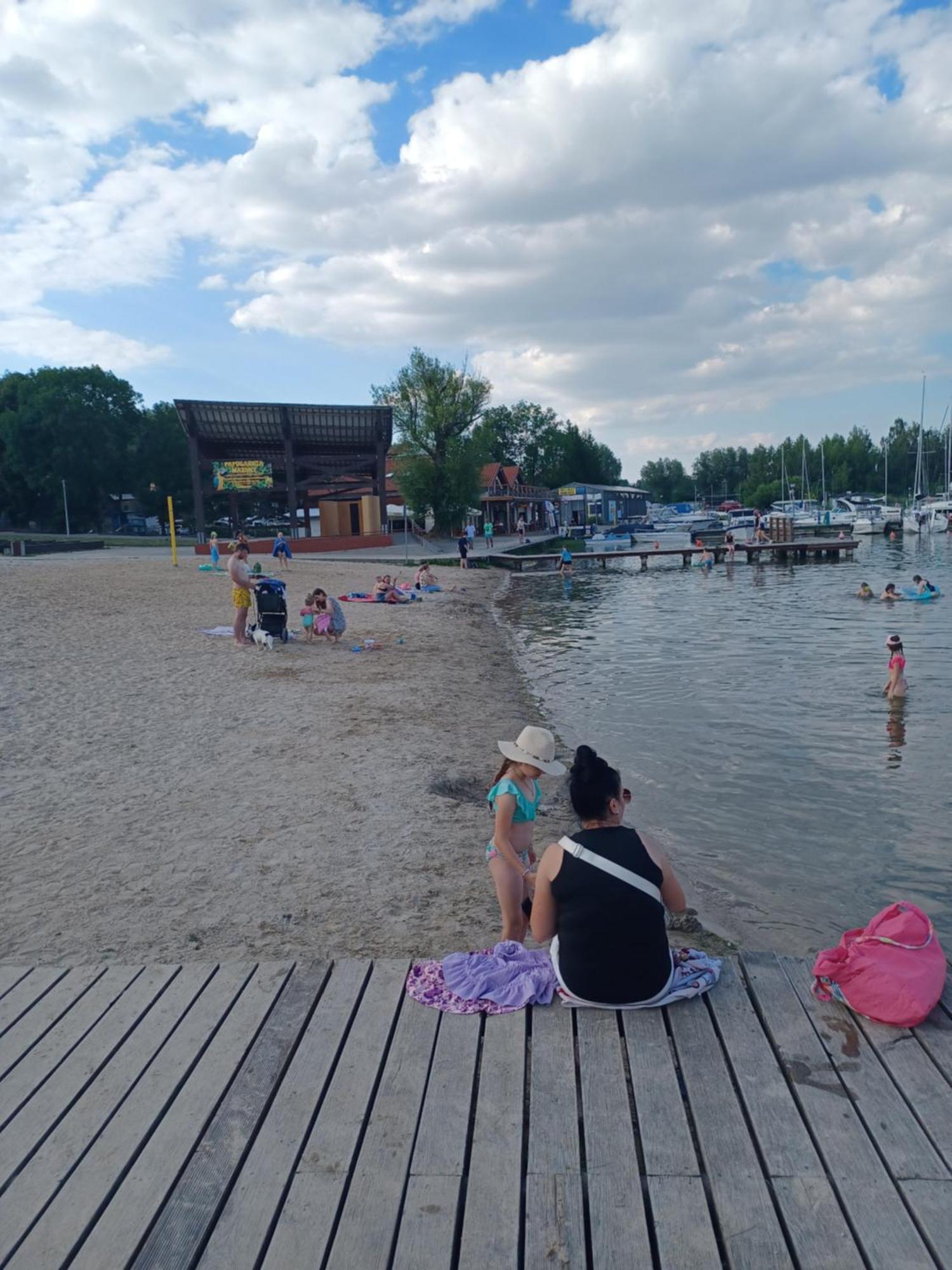Дерев'яний котедж Apartamenty, Pokoje, Pracownicze 