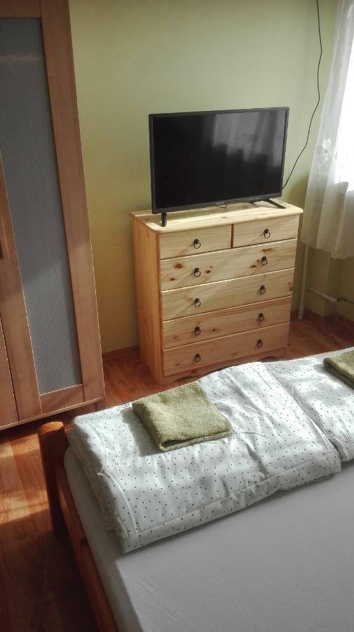 Apartamenty, Pokoje, Pracownicze 