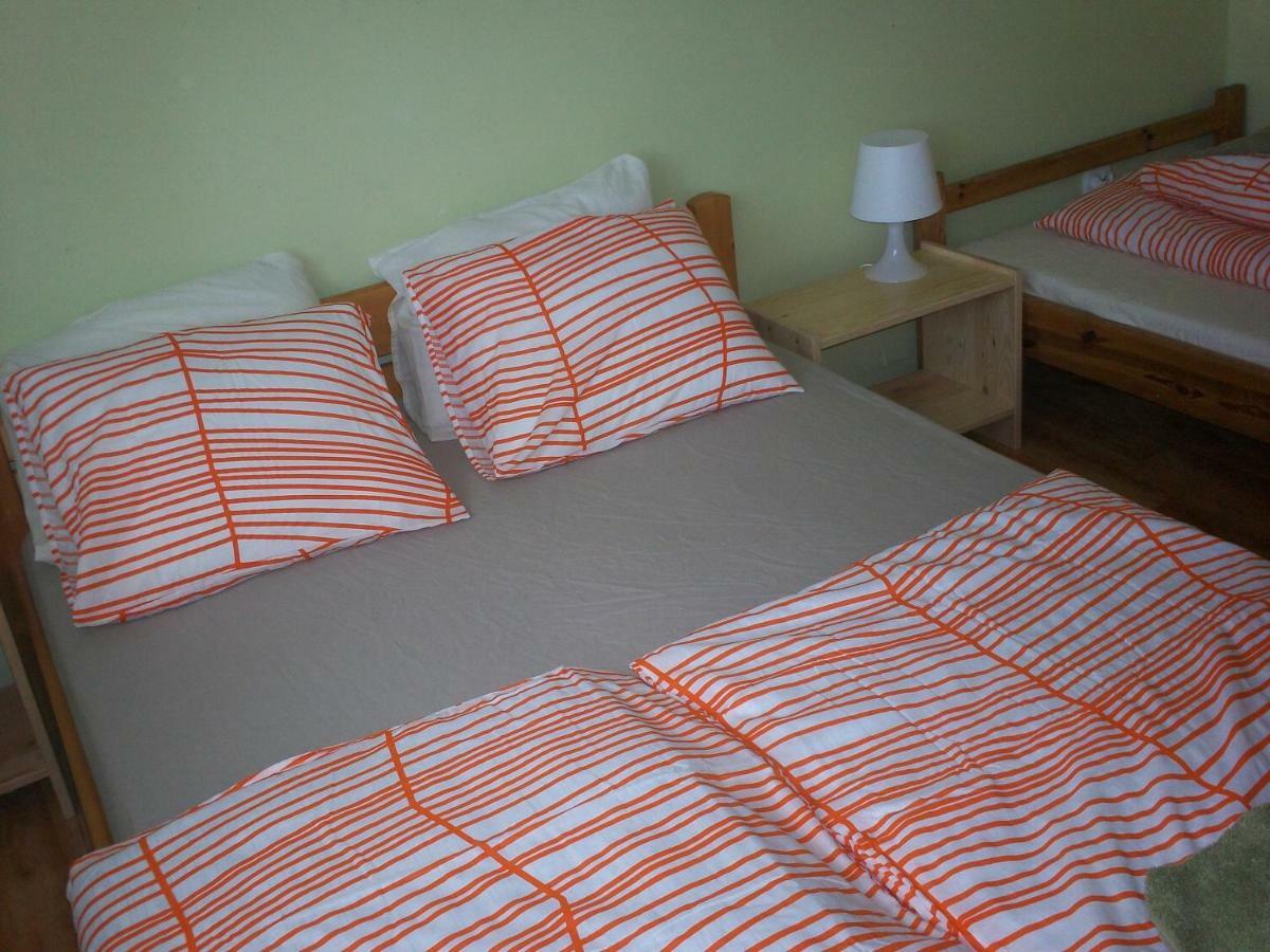 Apartamenty, Pokoje, Pracownicze 