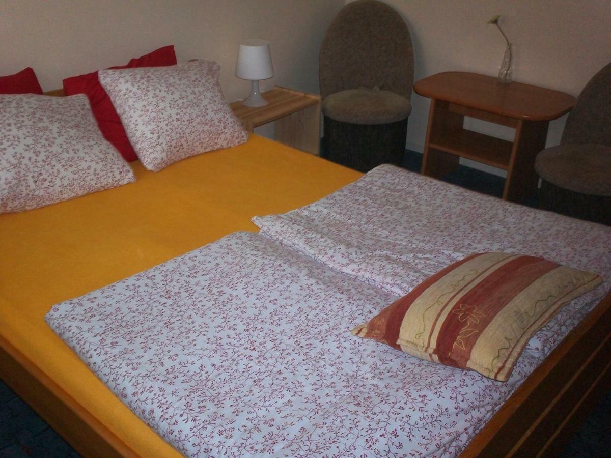 Apartamenty, Pokoje, Pracownicze 